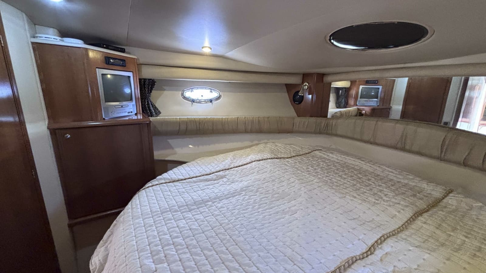 2003 Meridian 411 Sedan - Photo 61