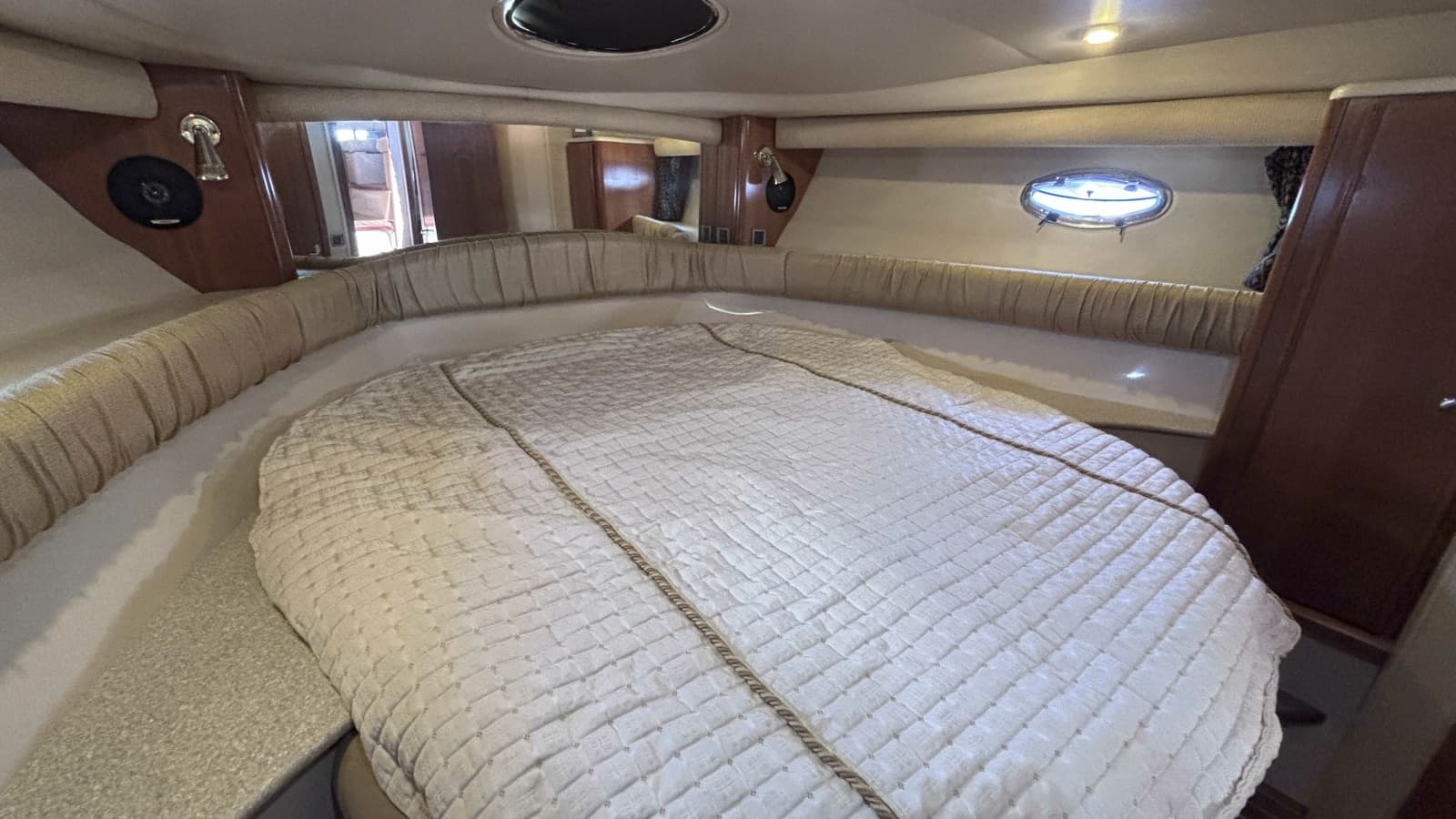 2003 Meridian 411 Sedan - Photo 59