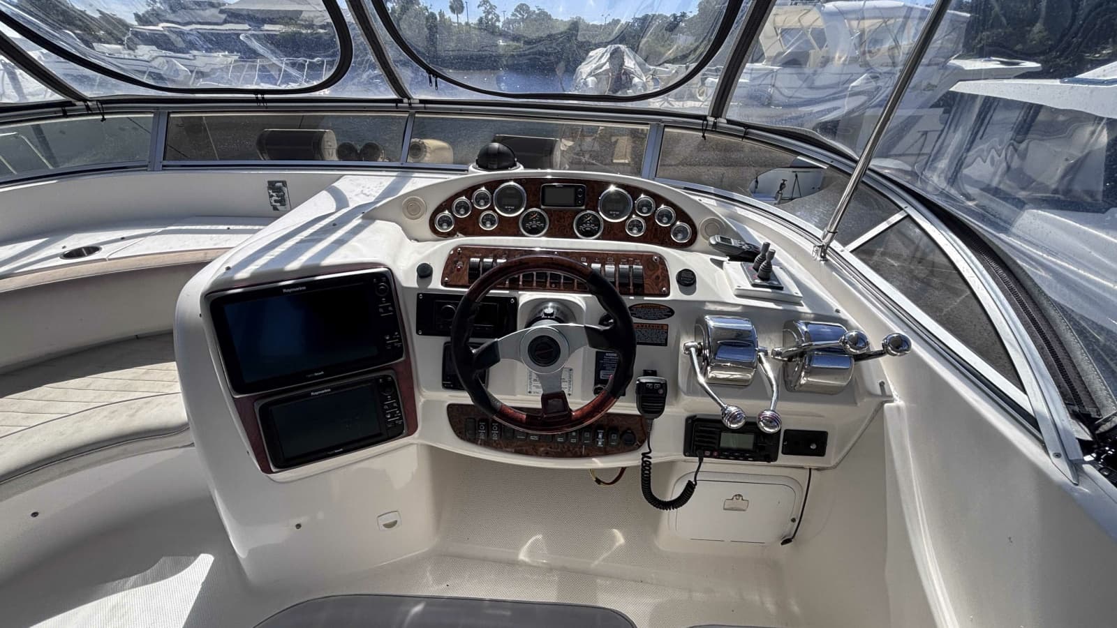 2003 Meridian 411 Sedan - Photo 34