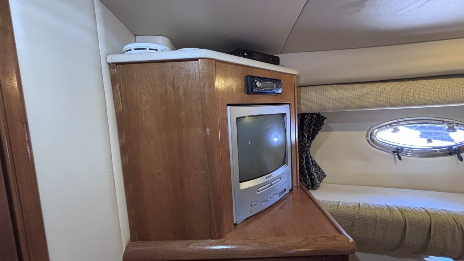 2003 Meridian 411 Sedan - Photo 62