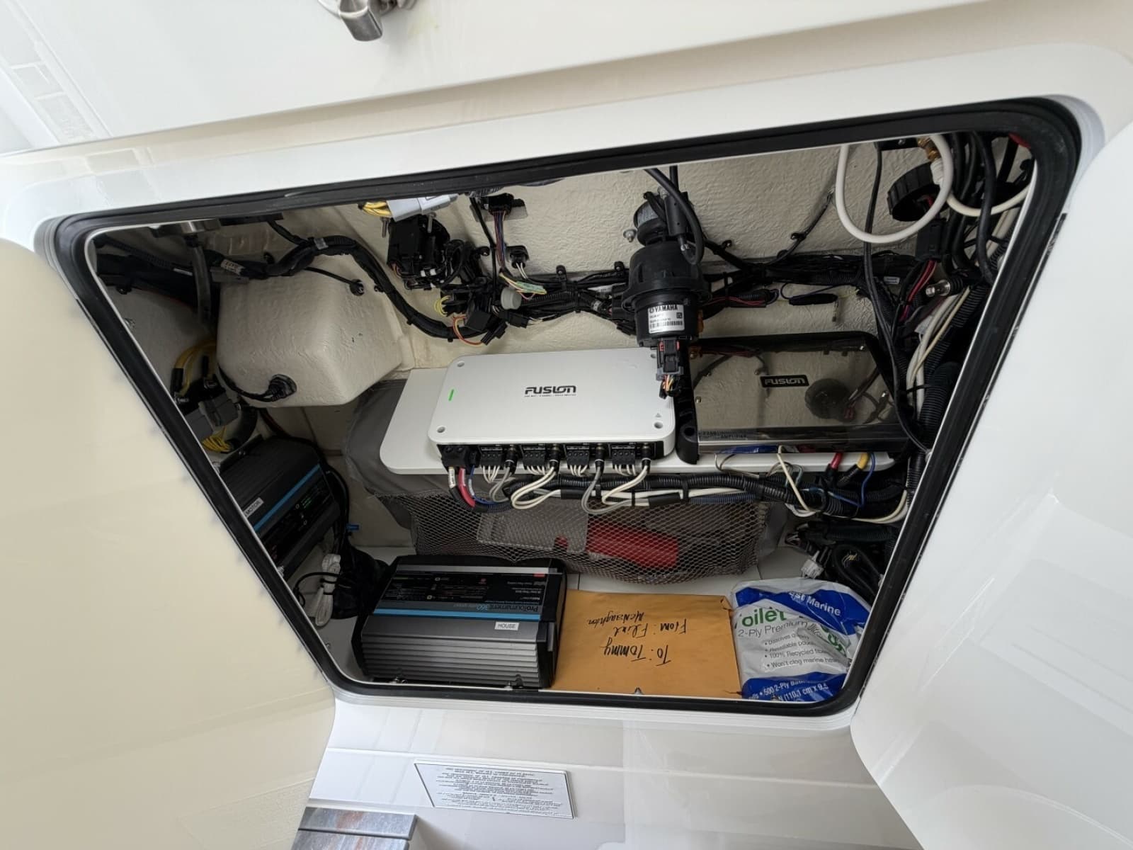 2024 Regulator 30XO - Photo 34