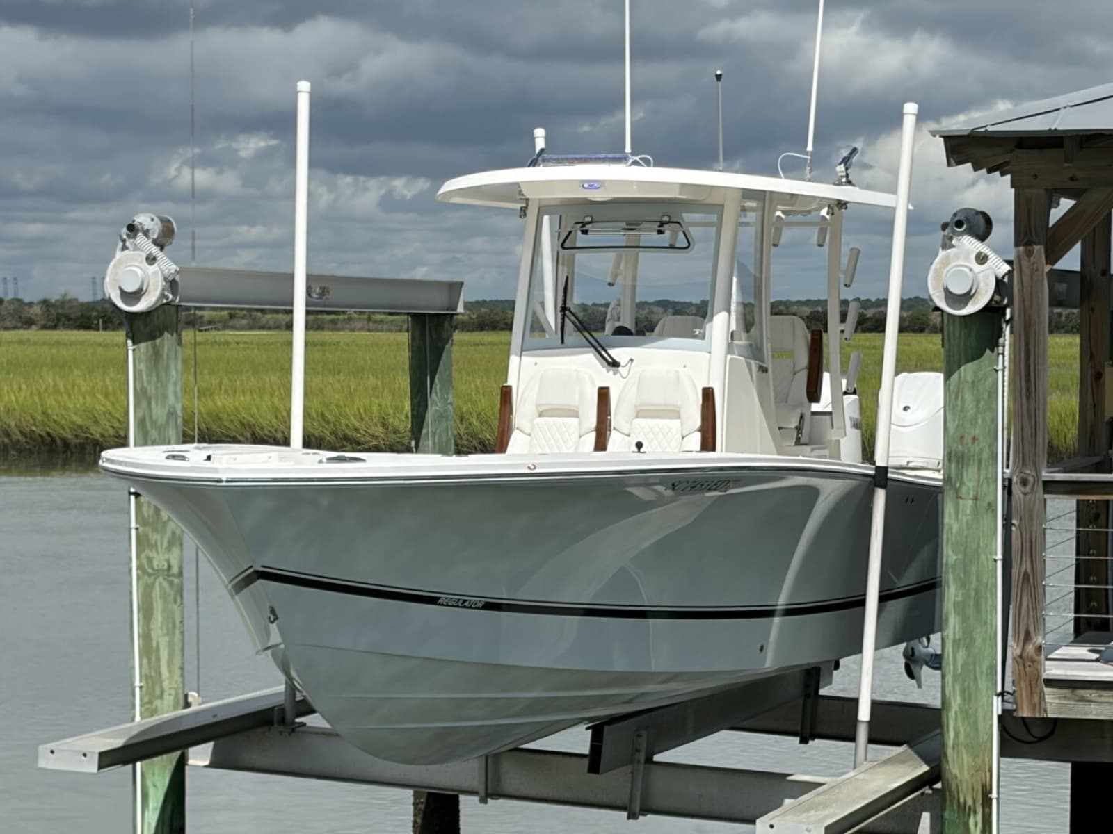 2024 Regulator 30XO - Photo 5