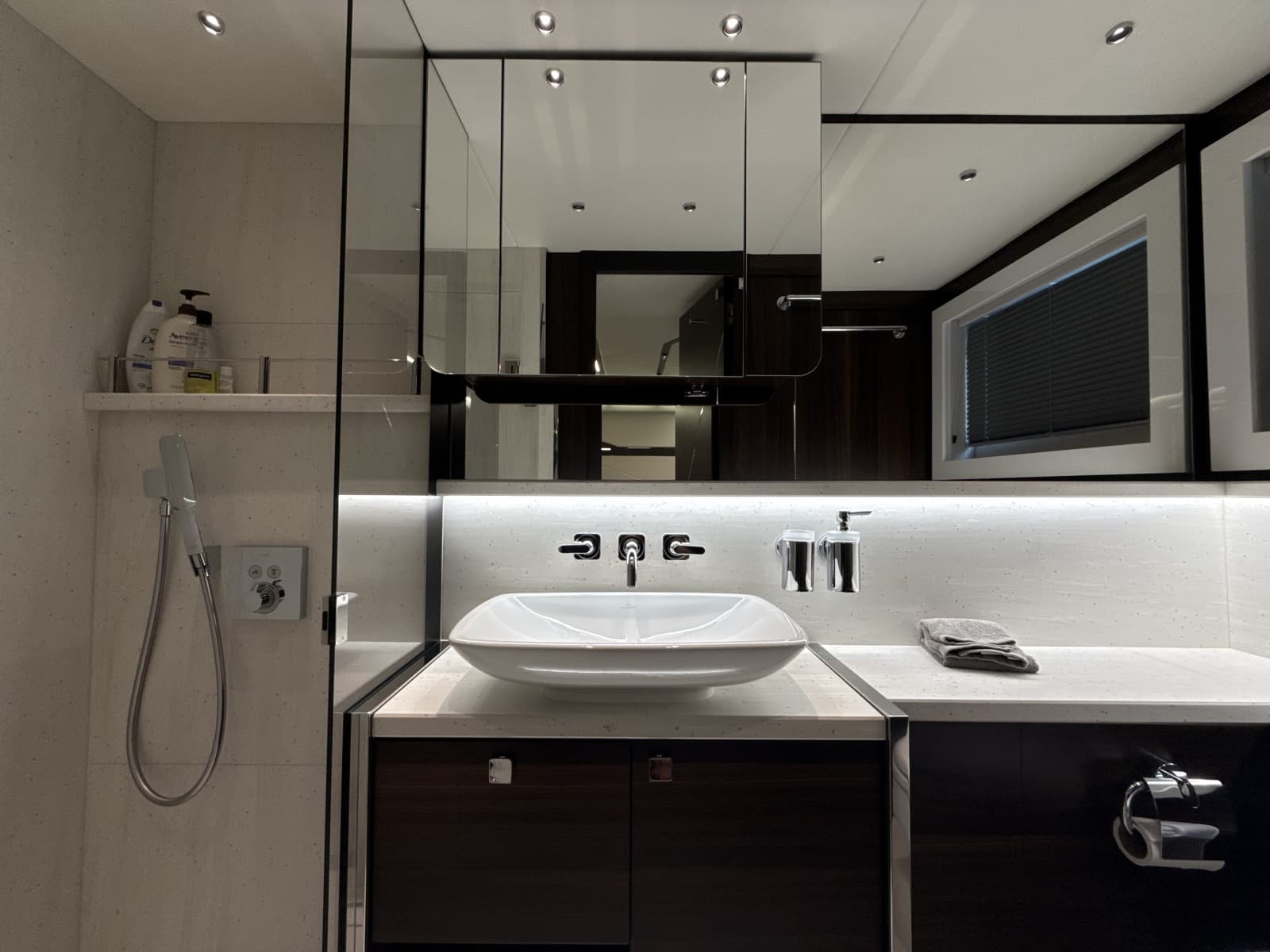 2023 Sunseeker Predator 65 - Photo 70