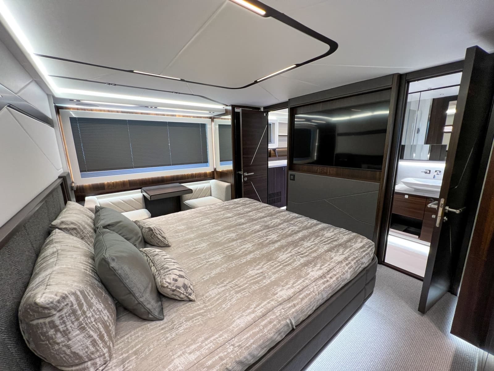 2023 Sunseeker Predator 65 - Photo 55