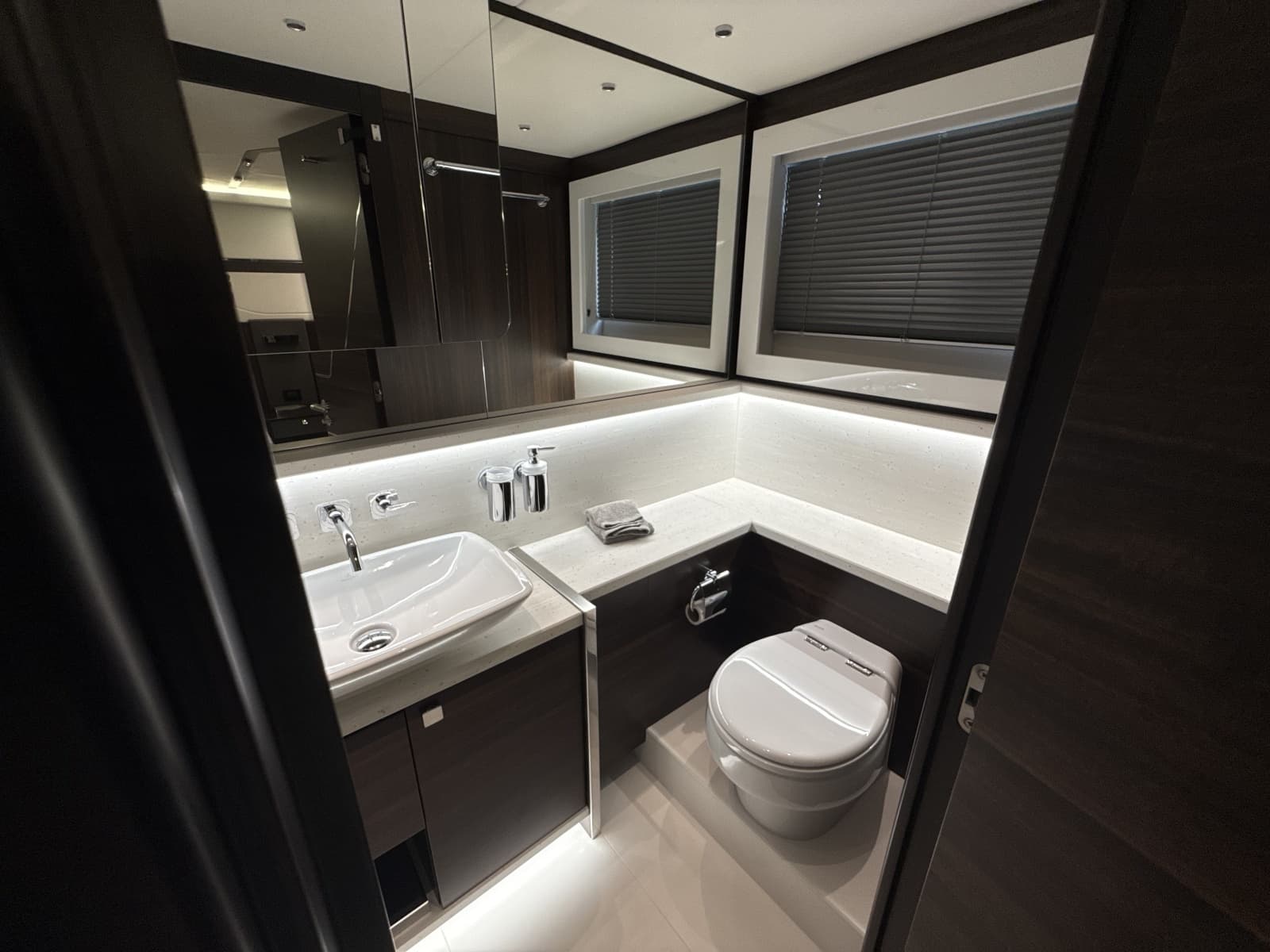 2023 Sunseeker Predator 65 - Photo 67