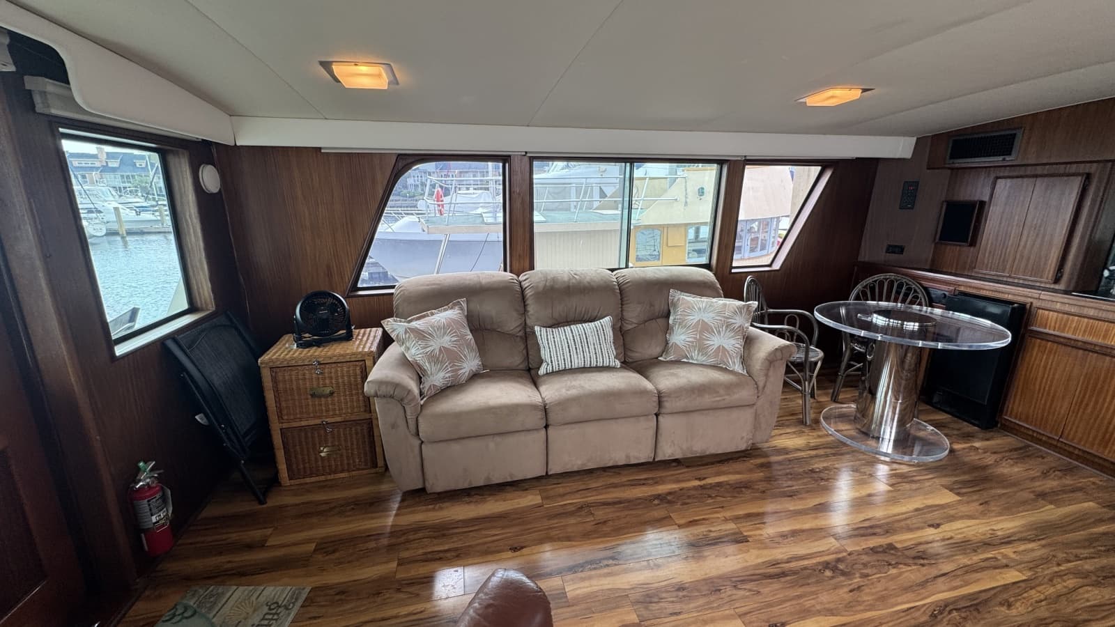 1985 Hatteras 53 Extended Deckhouse - Photo 19
