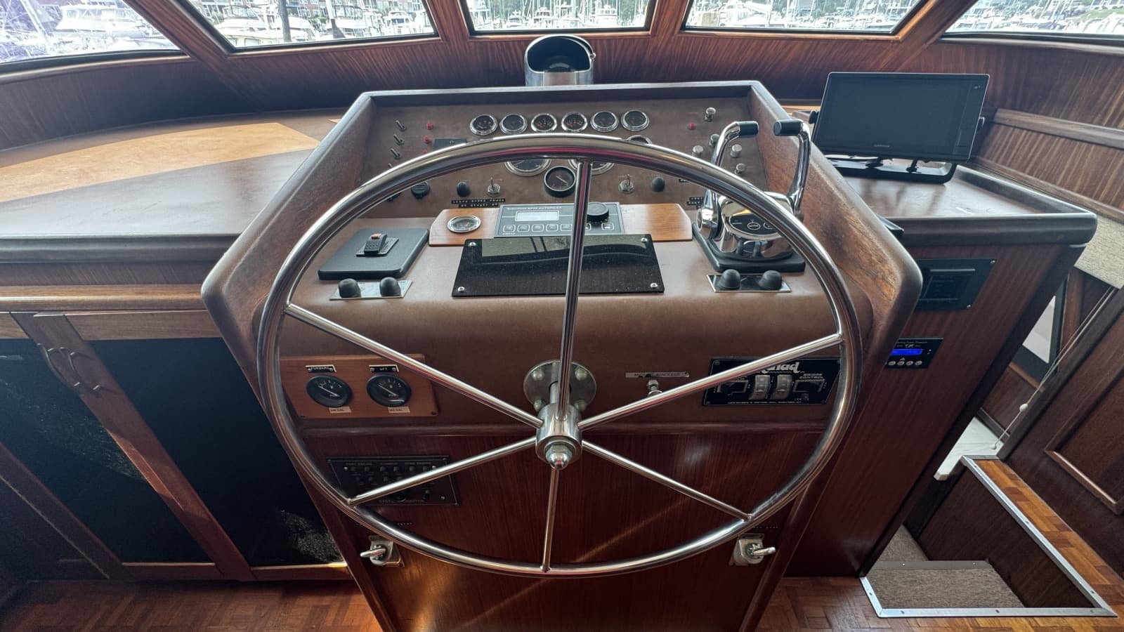 1985 Hatteras 53 Extended Deckhouse - Photo 27