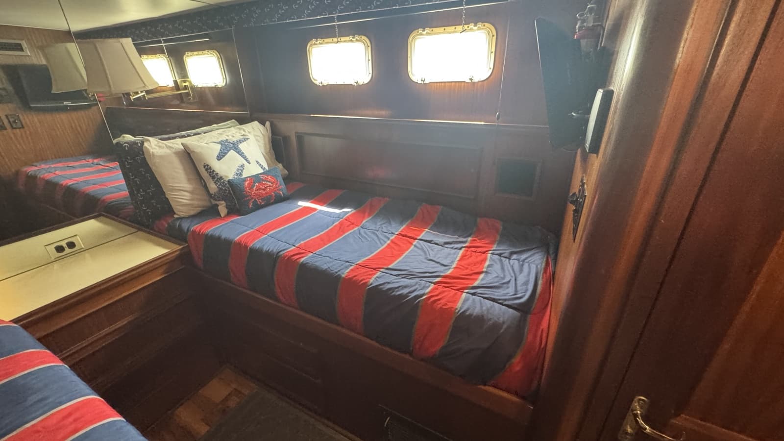 1985 Hatteras 53 Extended Deckhouse - Photo 54