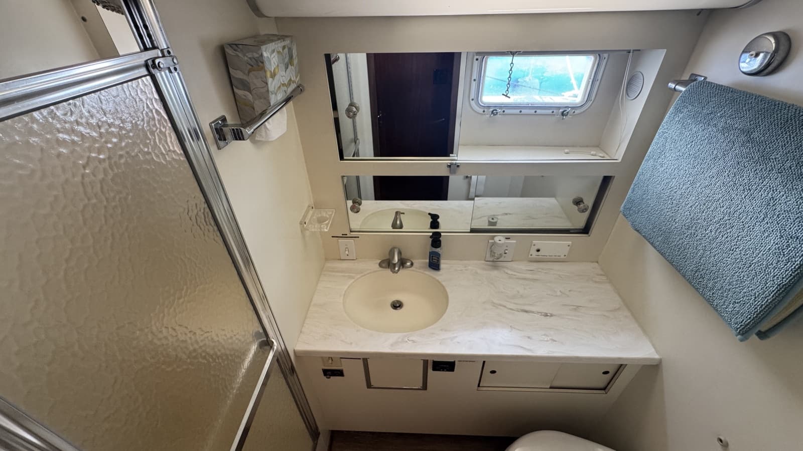 1985 Hatteras 53 Extended Deckhouse - Photo 68