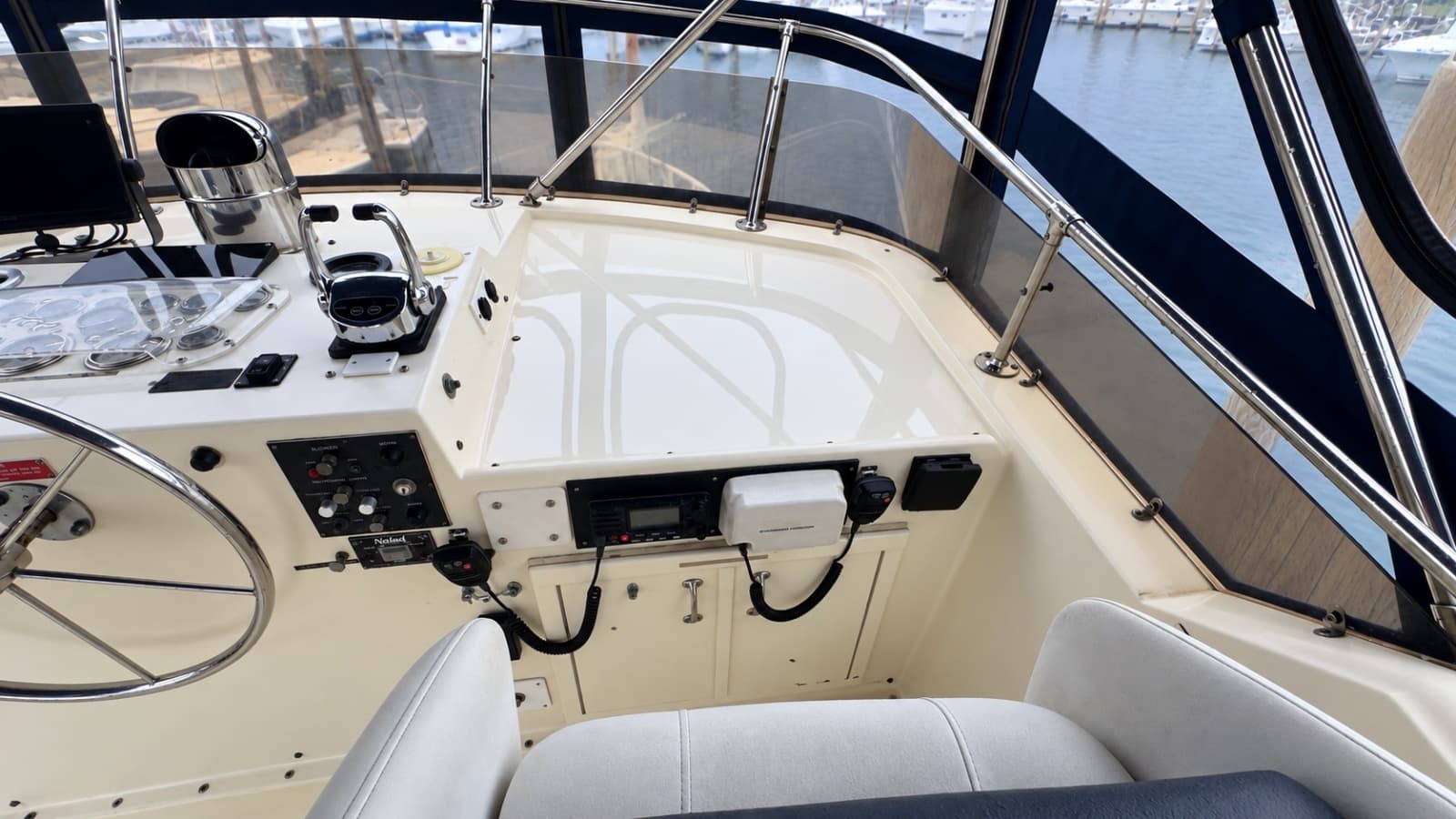 1985 Hatteras 53 Extended Deckhouse - Photo 15