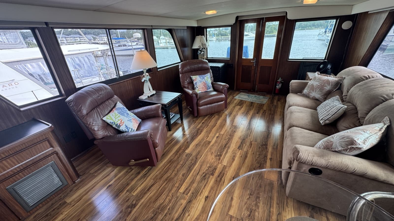 1985 Hatteras 53 Extended Deckhouse - Photo 23