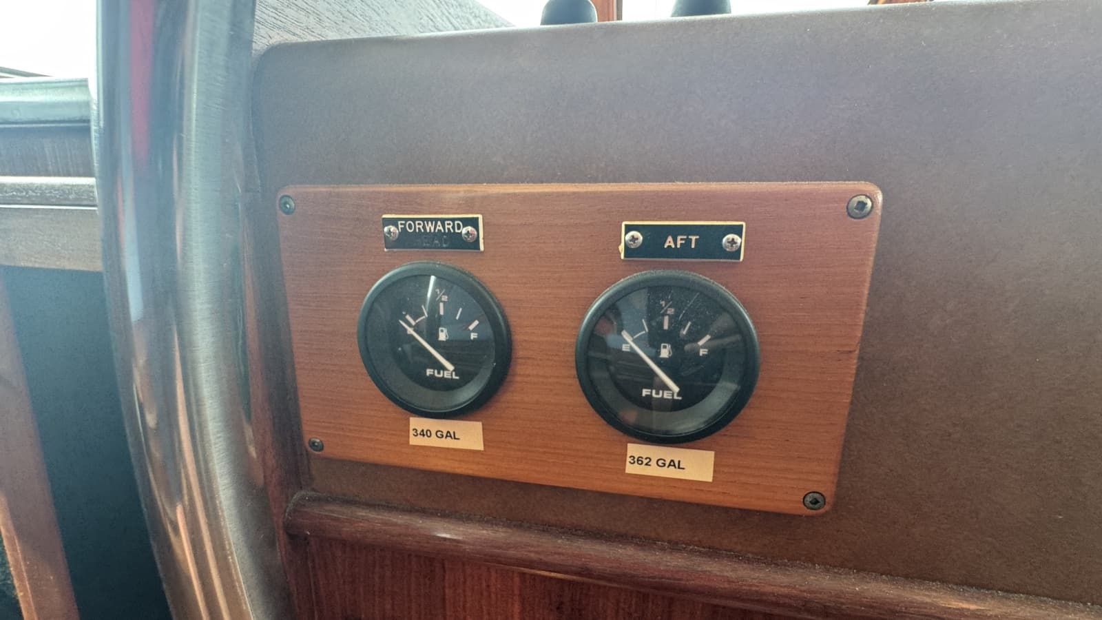 1985 Hatteras 53 Extended Deckhouse - Photo 32