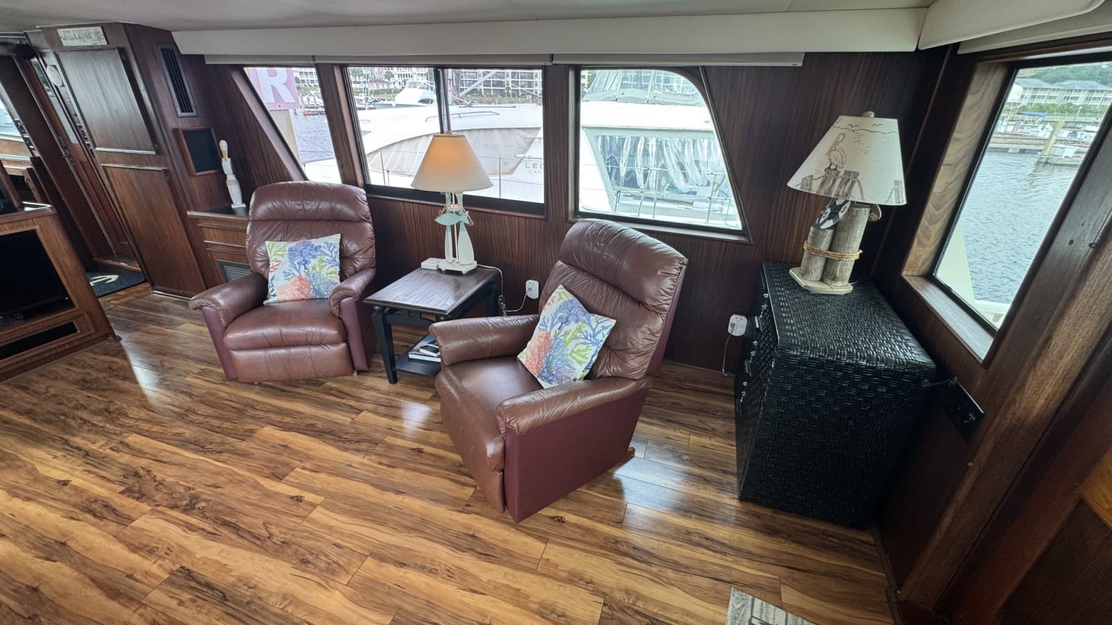 1985 Hatteras 53 Extended Deckhouse - Photo 24