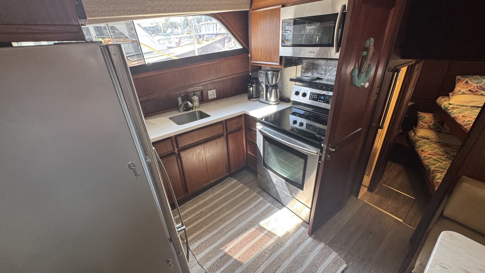 1985 Hatteras 53 Extended Deckhouse - Photo 40
