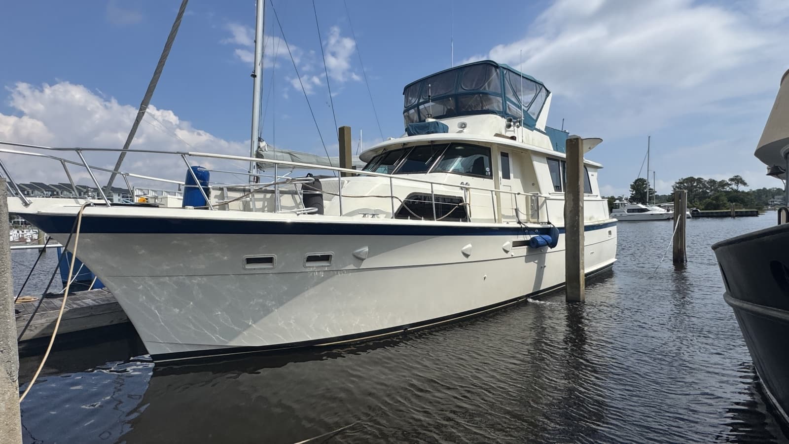 1985 Hatteras 53 Extended Deckhouse - Photo 2