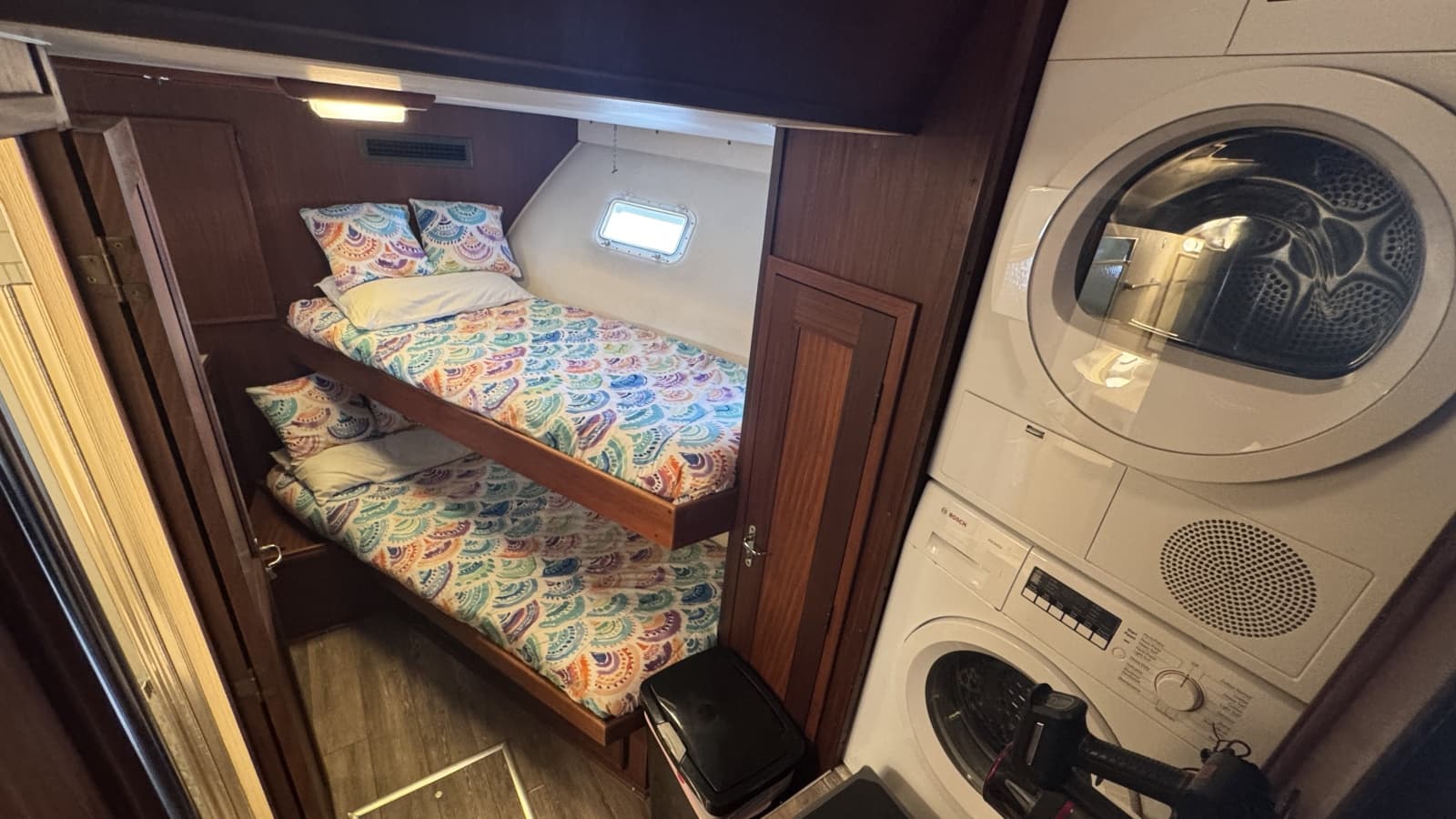 1985 Hatteras 53 Extended Deckhouse - Photo 44