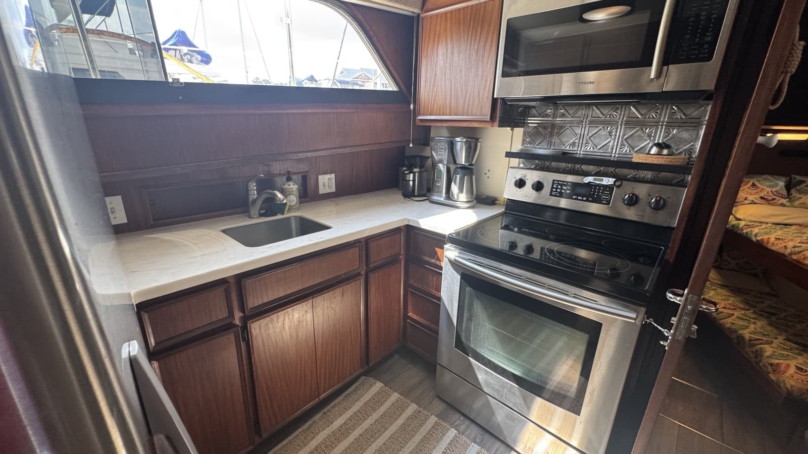 1985 Hatteras 53 Extended Deckhouse - Photo 41