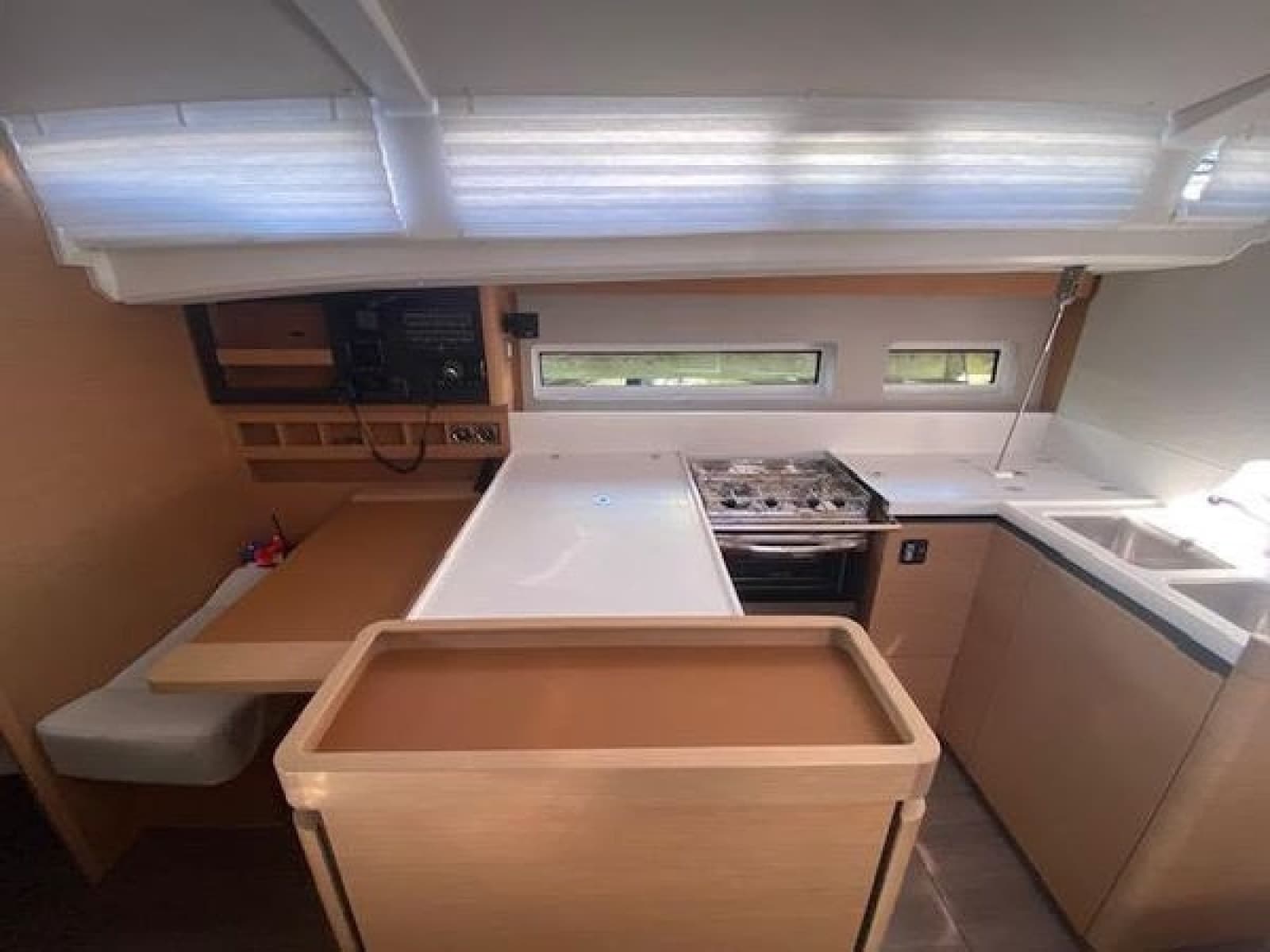 2022 Jeanneau 440 - Photo 5