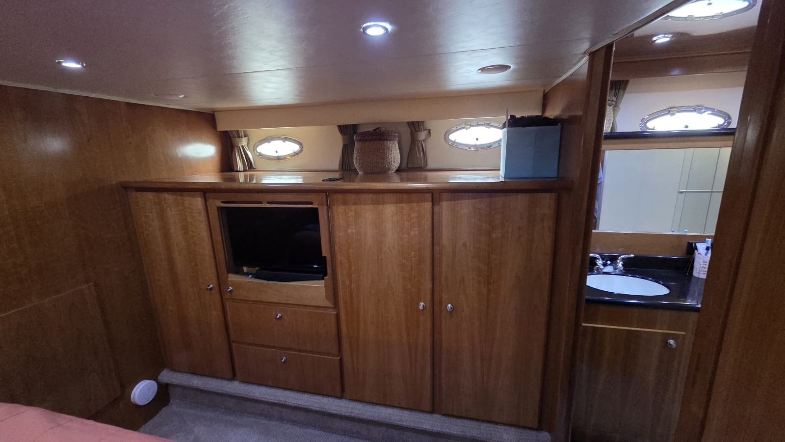 2007 Navigator 5400 - Photo 47