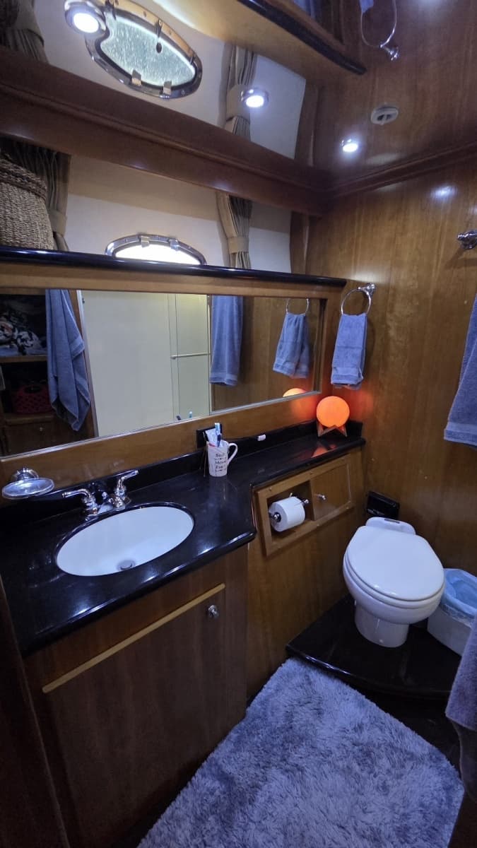 2007 Navigator 5400 - Photo 52