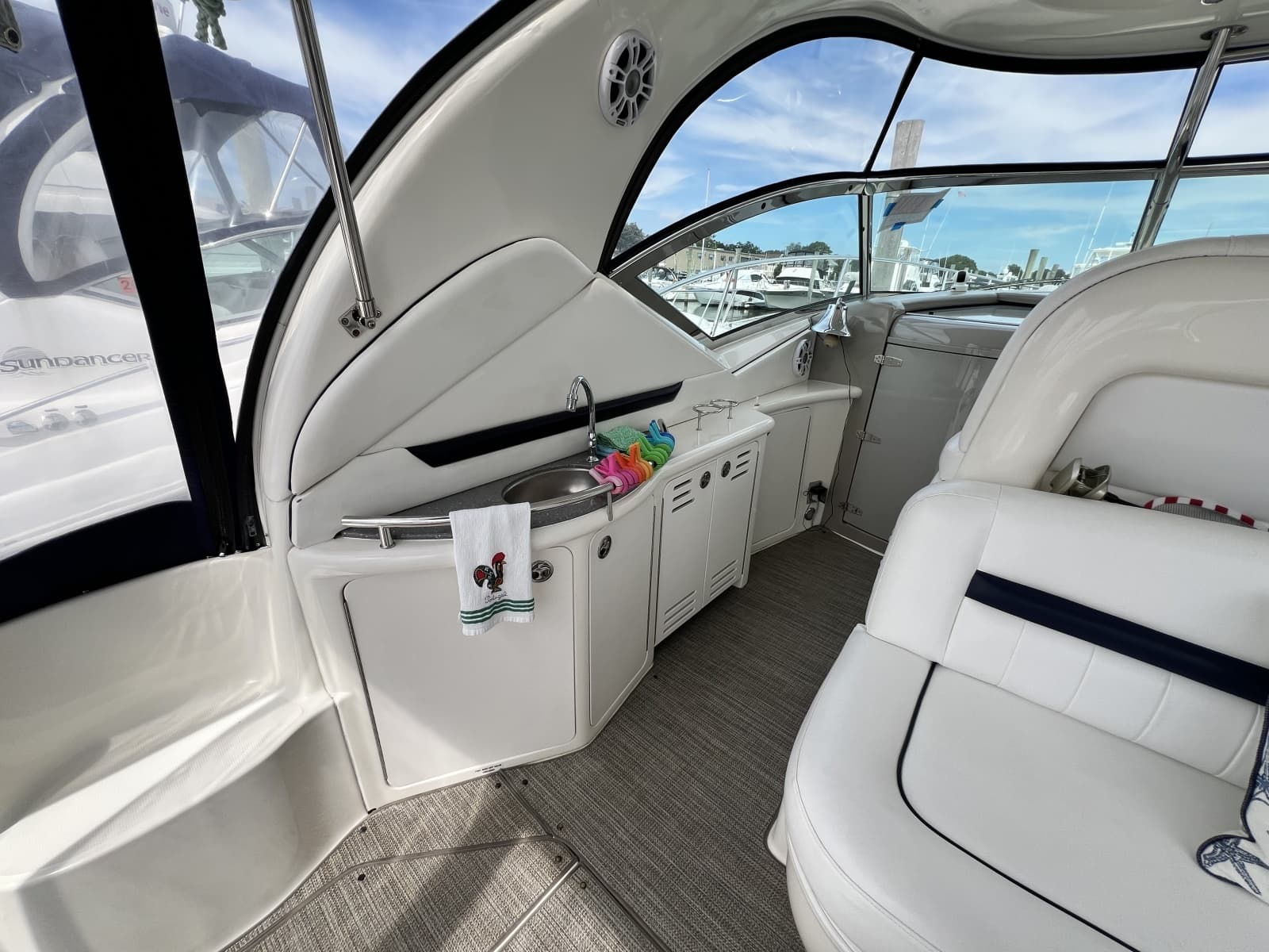 2006 Sea Ray 440 Sundancer - Photo 7
