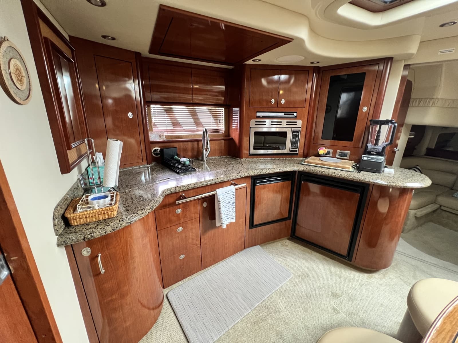 2006 Sea Ray 440 Sundancer - Photo 18