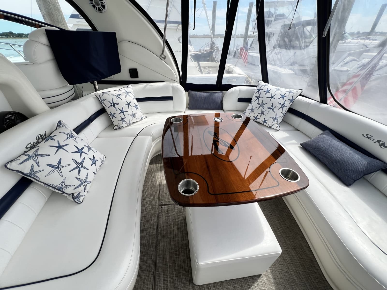 2006 Sea Ray 440 Sundancer - Photo 9