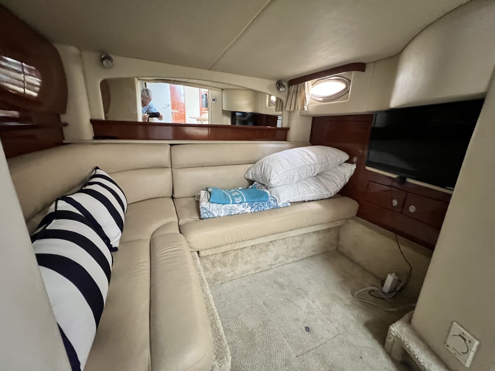 2006 Sea Ray 440 Sundancer - Photo 19
