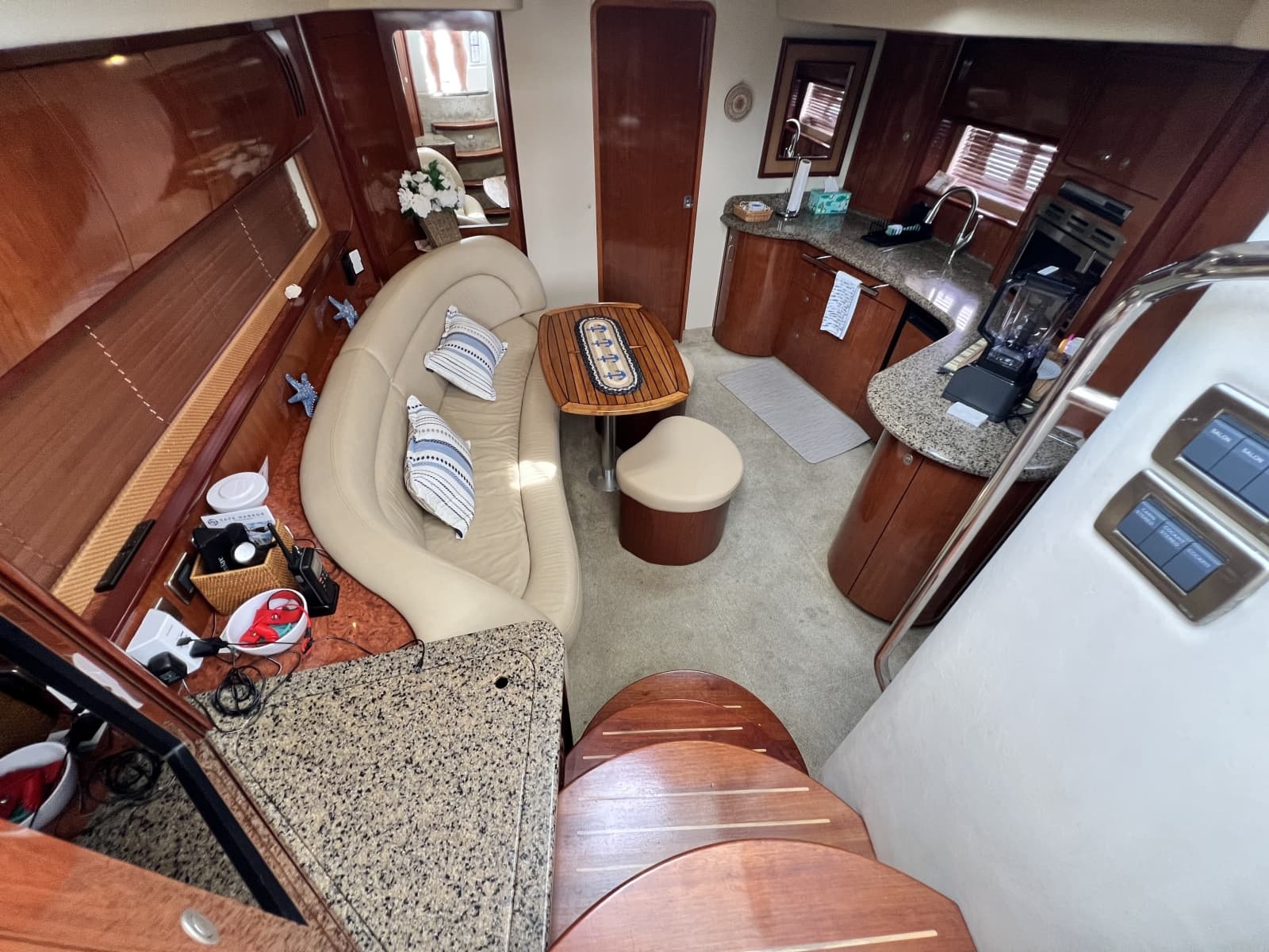 2006 Sea Ray 440 Sundancer - Photo 17