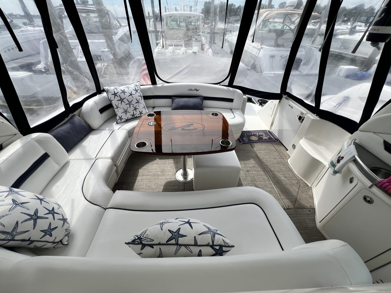 2006 Sea Ray 440 Sundancer - Photo 10