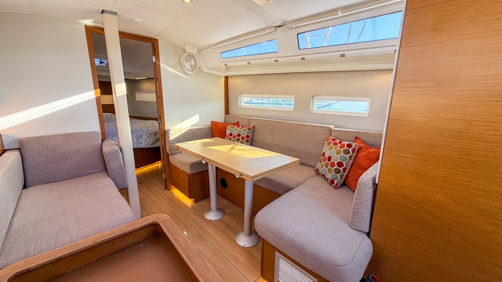 2020 Jeanneau Sun Odyssey 410 - Photo 20