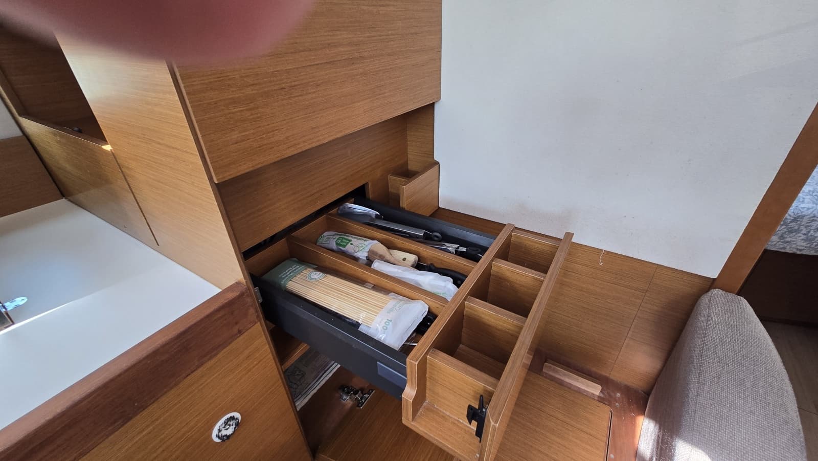 2020 Jeanneau Sun Odyssey 410 - Photo 44