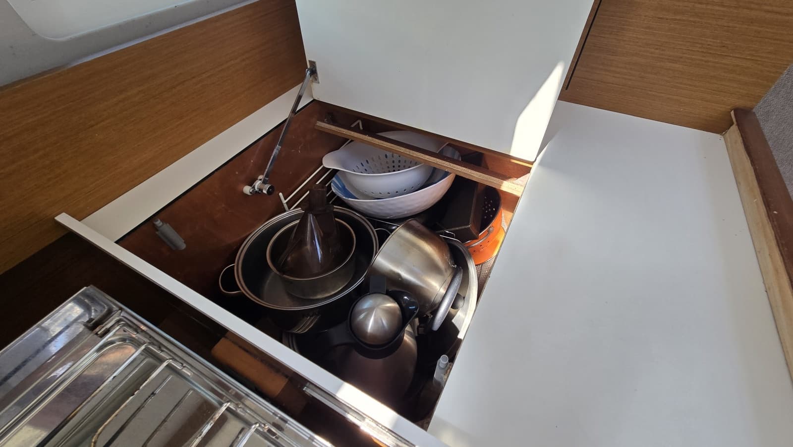 2020 Jeanneau Sun Odyssey 410 - Photo 45