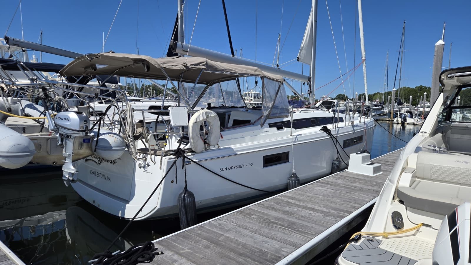 2020 Jeanneau Sun Odyssey 410 - Photo 2