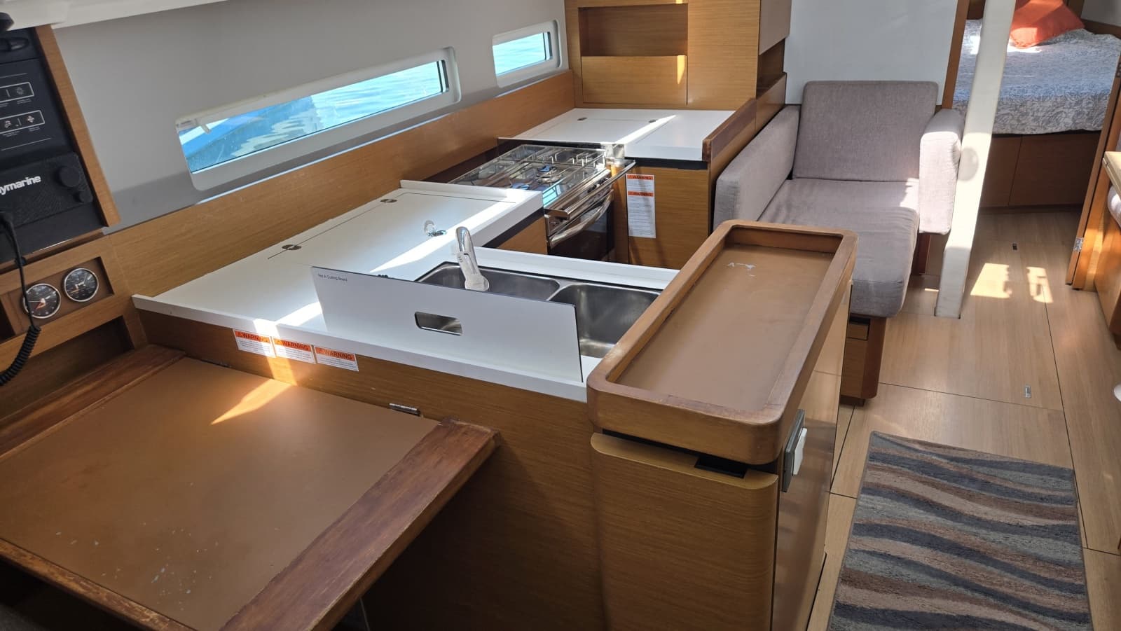 2020 Jeanneau Sun Odyssey 410 - Photo 26