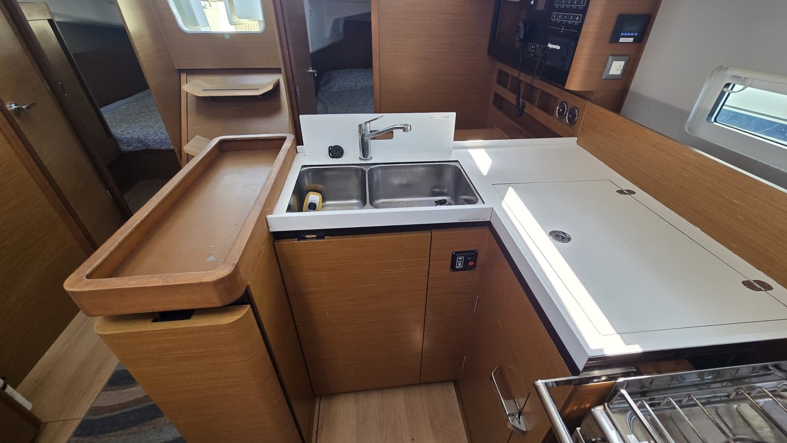 2020 Jeanneau Sun Odyssey 410 - Photo 48