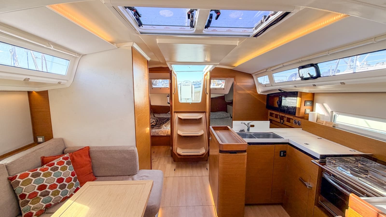 2020 Jeanneau Sun Odyssey 410 - Photo 21