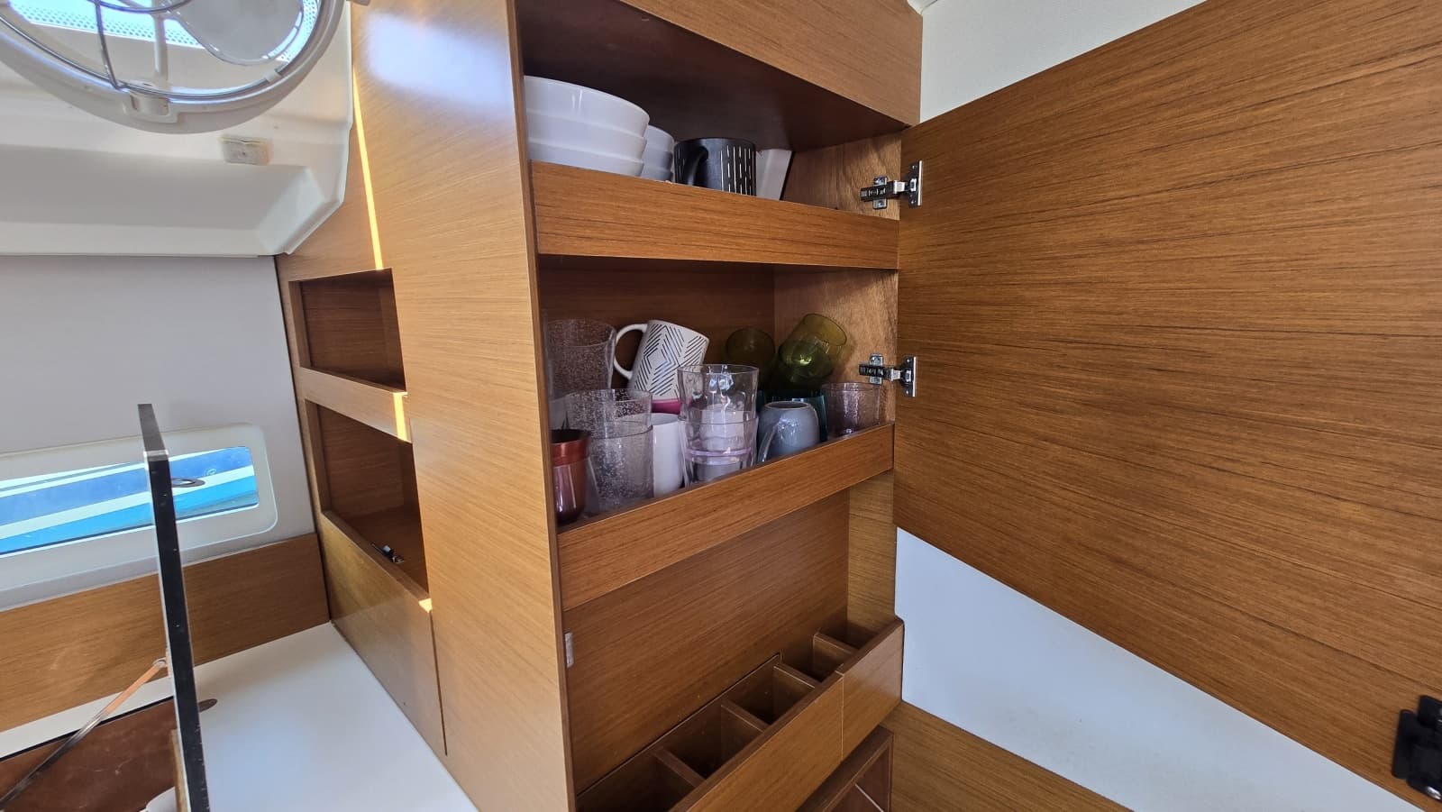 2020 Jeanneau Sun Odyssey 410 - Photo 43