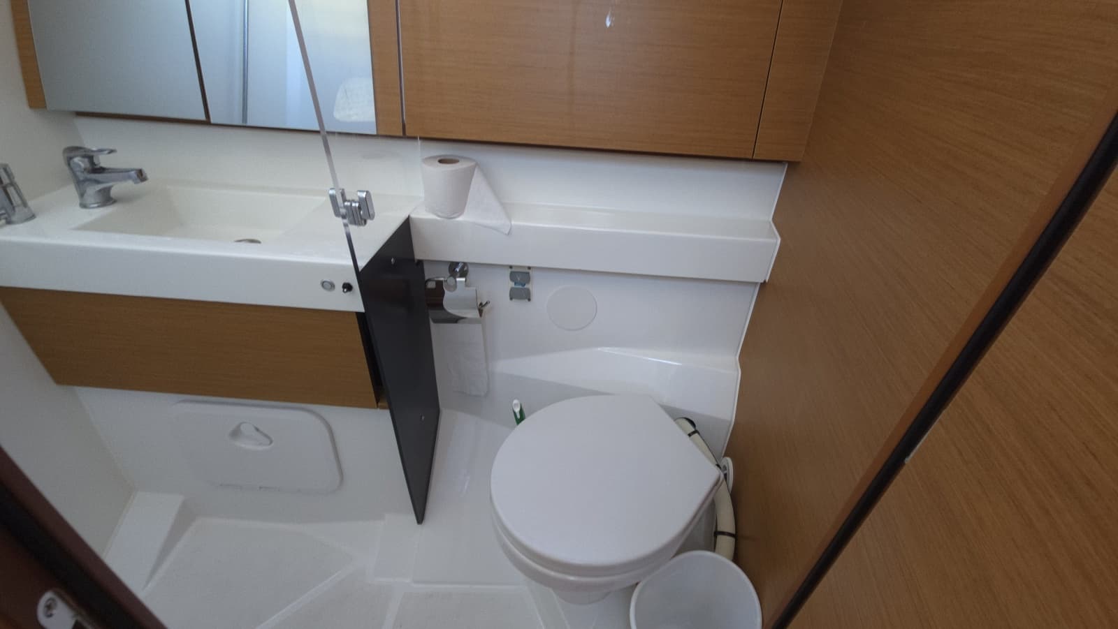 2020 Jeanneau Sun Odyssey 410 - Photo 63