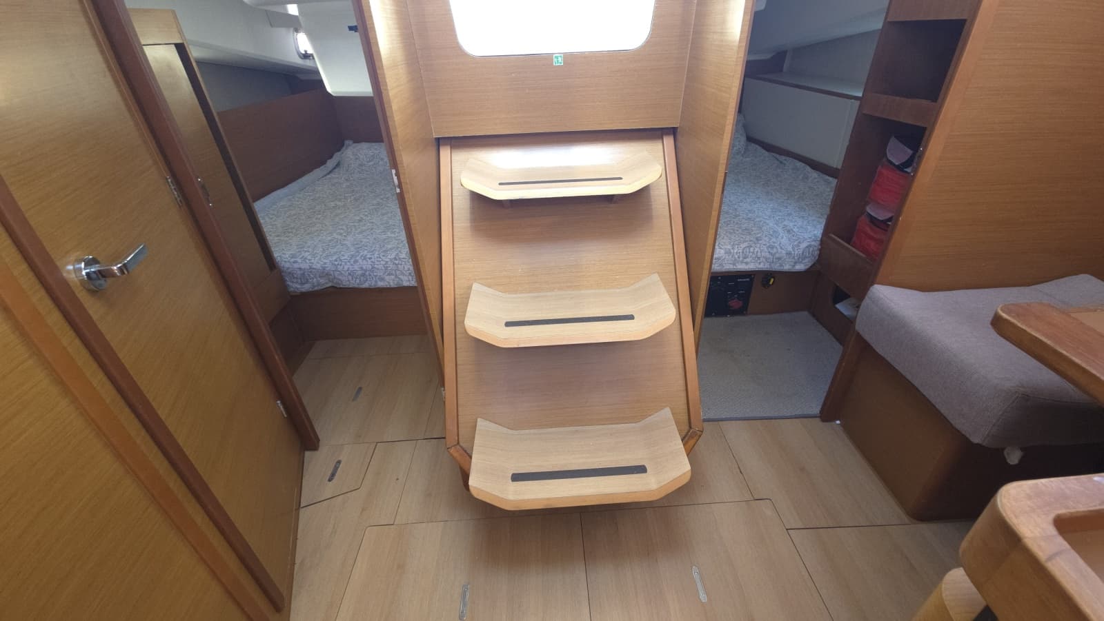 2020 Jeanneau Sun Odyssey 410 - Photo 60
