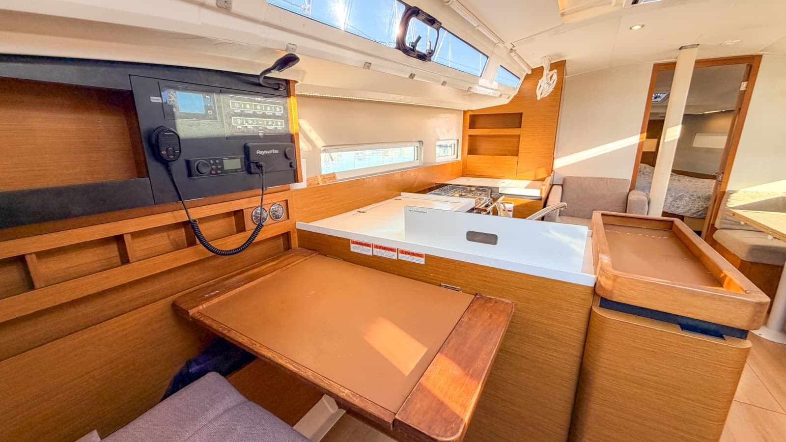 2020 Jeanneau Sun Odyssey 410 - Photo 18