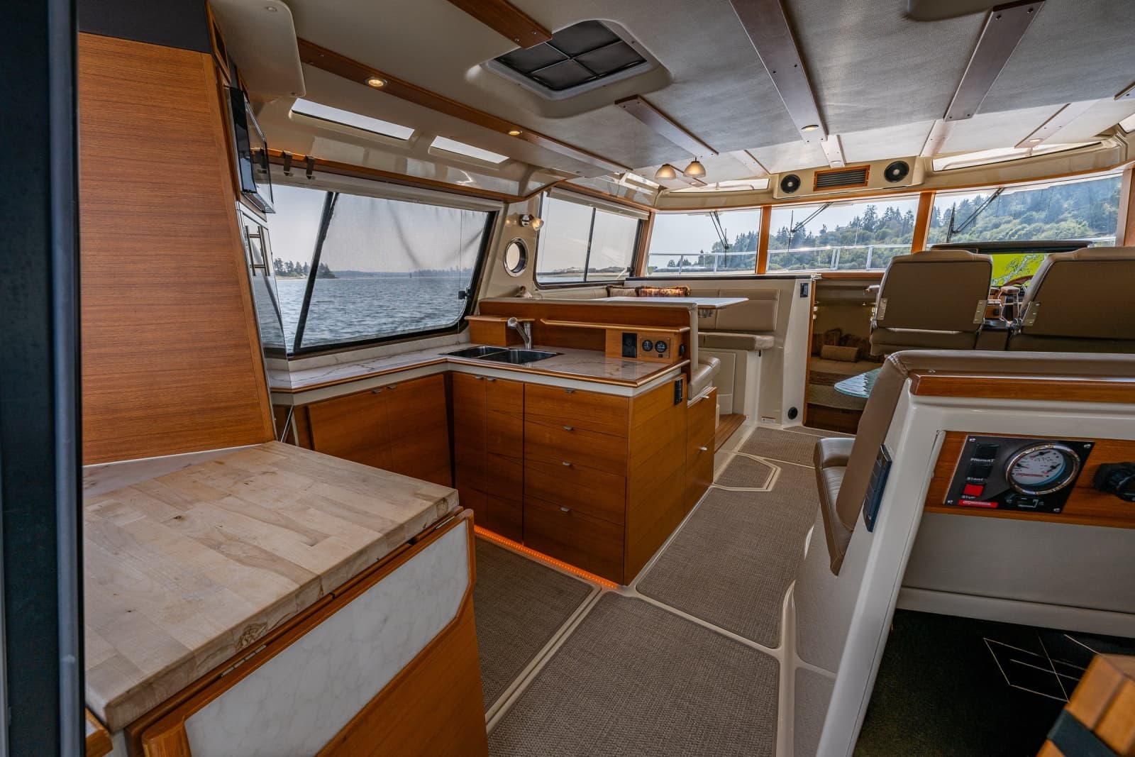 2020 Ranger Tugs 41 CB - Photo 41
