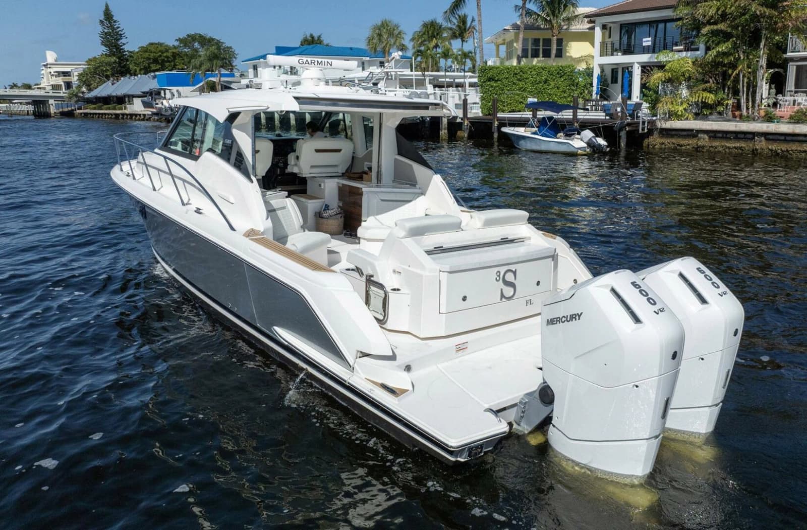 2022 Tiara Yachts 43 LE - Photo 10