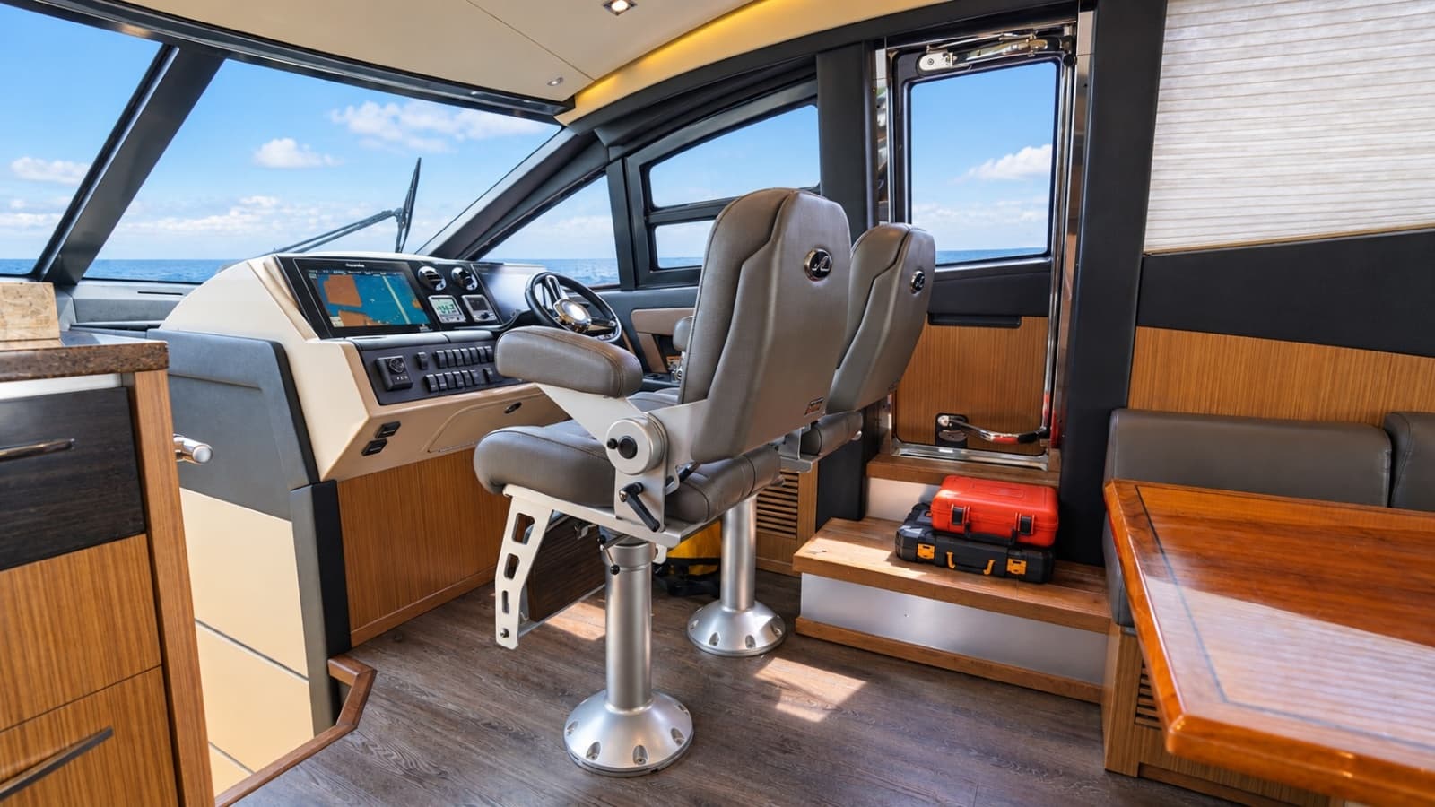 2016 Sea Ray L650 Fly - Photo 12
