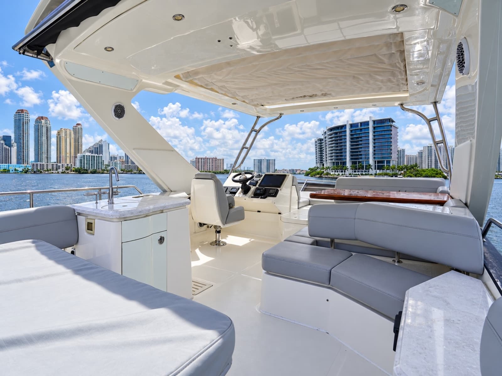2016 Sea Ray L650 Fly - Photo 43