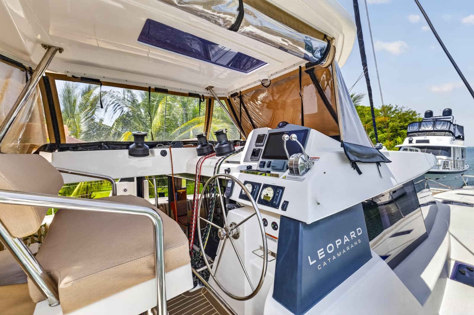 2022 Leopard 50 - Photo 24