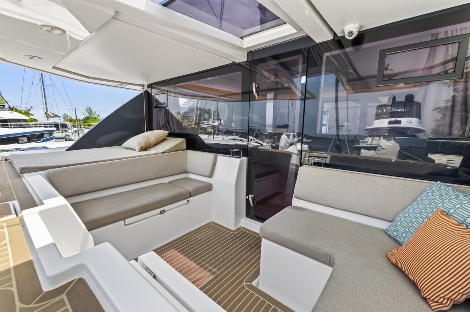 2022 Leopard 50 - Photo 48