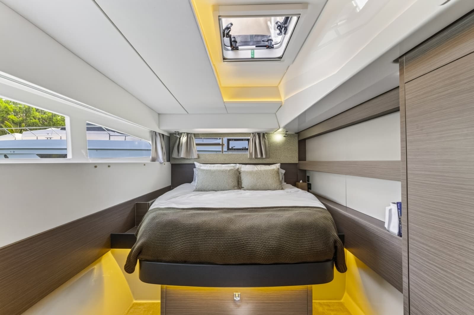 2022 Leopard 50 - Photo 52