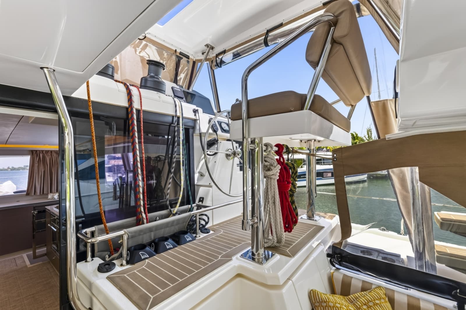 2022 Leopard 50 - Photo 22