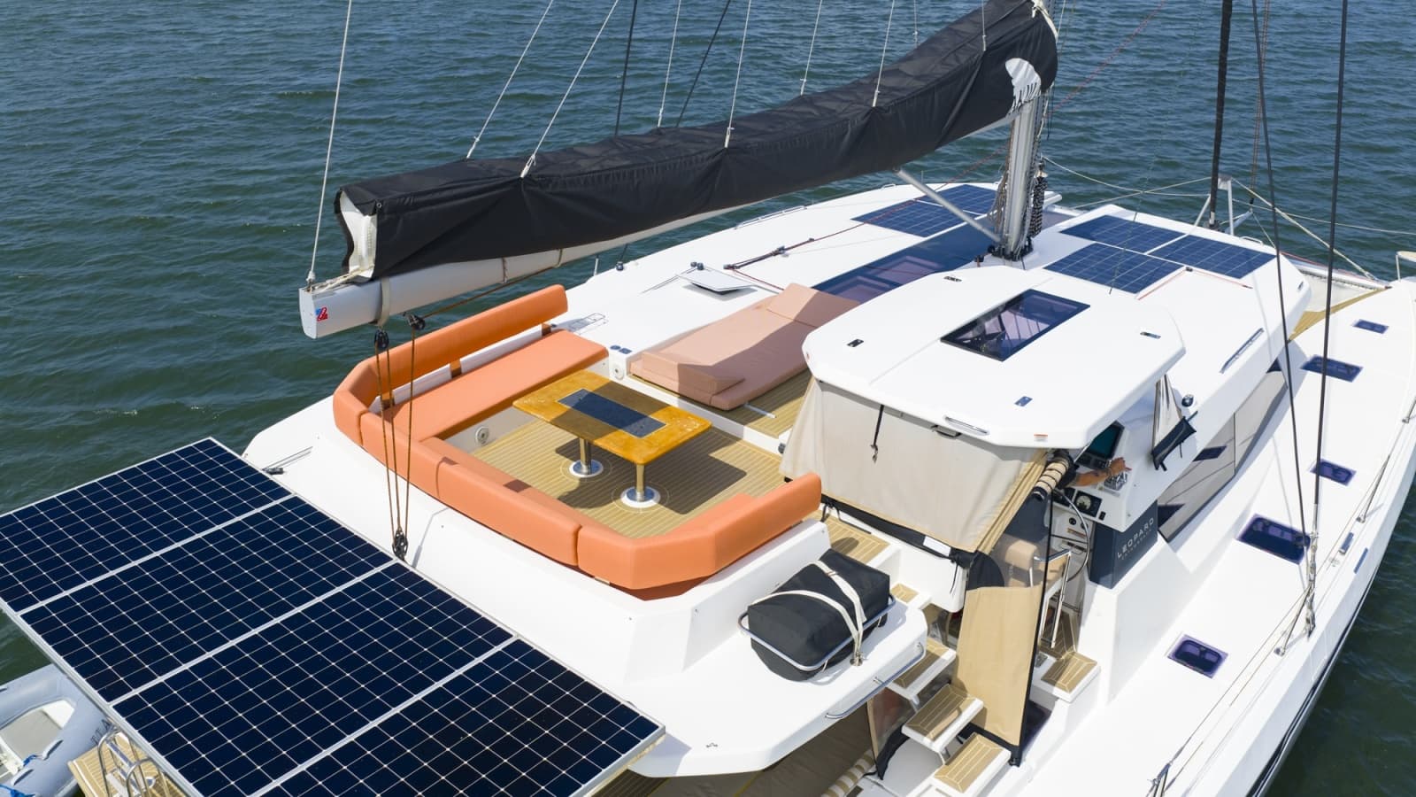 2022 Leopard 50 - Photo 2